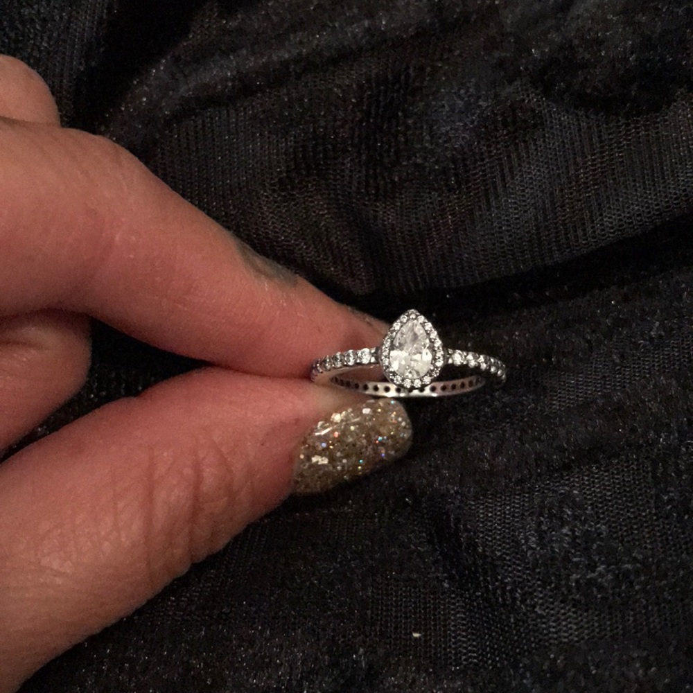 Pandora ring
